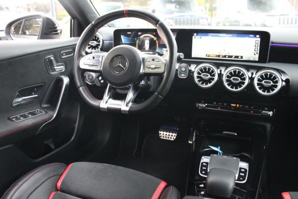 Mercedes-Benz A-Klasse AMG 35 4MATIC Edition 1 306 PK Performance Seats 360 Camera Adaptive Widescreen 19''