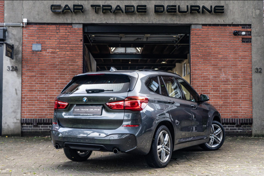 BMW X1 XDrive20i High Executive M Sport Pano / Camera / Navi