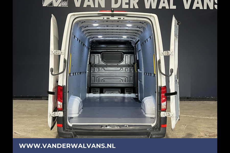 Volkswagen Crafter 2.0 TDI 140pk L4H3 L3H2 Euro6 Airco | Navigatie | Camera | 270gr achterdeuren Parkeersensoren, Apple carplay, android auto