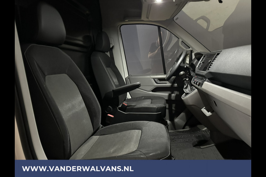 Volkswagen Crafter 2.0 TDI 140pk L4H3 L3H2 Euro6 Airco | Navigatie | Camera | 270gr achterdeuren Parkeersensoren, Apple carplay, android auto