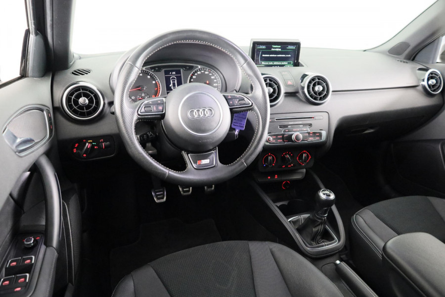 Audi A1 Sportback 1.0 TFSI Sport S line Edition 95pk | Xenon | S line sportinterieur | Licht-regensensor