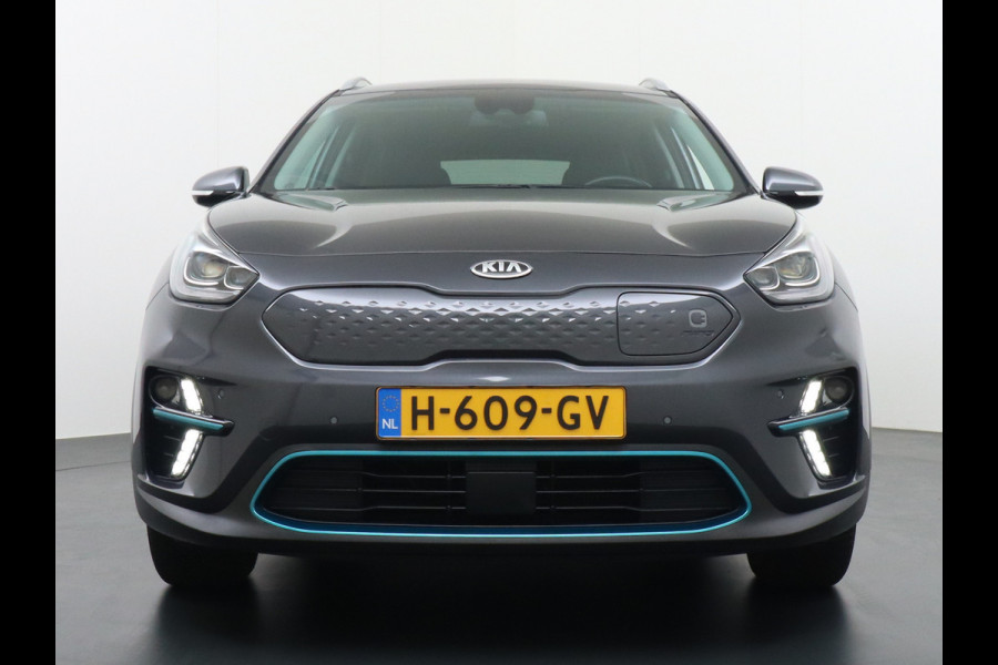 Kia e-Niro 204pk 64 kWh AutoPilot Leer Navi Apple Carplay Android Warmtepomp Adaptive-Cruise Head-Up-Display Uitparkeerwaarschuwing ACC Cam ESP Dodehoek detectorAutonomous Emergency Braking Priv.Glas bots waarschuwing systeem Regen+Verlichtings-sensor Vermoeidheids herkenning Anti-Verbl.b-spiegel Orig. NL auto 1e eigenaar Dealer onderhouden 46000 nieuw!