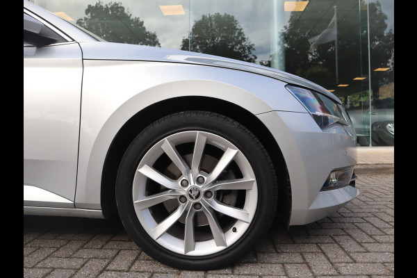 Škoda Superb Combi 1.5 TSI ACT Business Edition AUT / Panoramadak