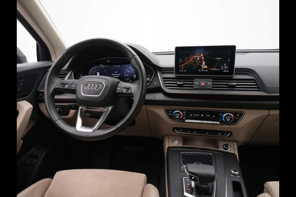 Audi Q5 55 TFSI e quattro Competition Navigatie Camera Stoelverwarming Acc 65