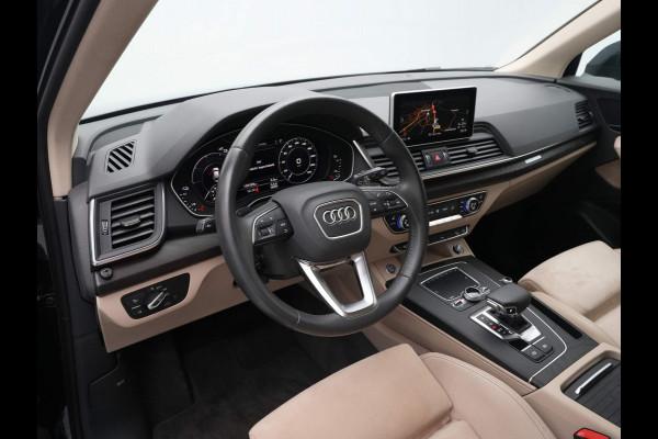 Audi Q5 55 TFSI e quattro Competition Navigatie Camera Stoelverwarming Acc 65