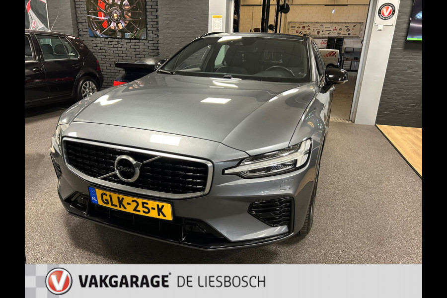 Volvo V60 2.0 T8 Twin Engine AWD R-Design 300pk / Leder / camera / trekhaak / Harman-Kardon