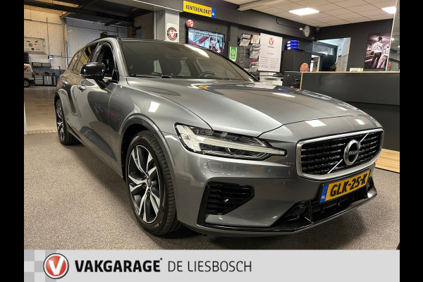 Volvo V60 2.0 T8 Twin Engine AWD R-Design 300pk / Leder / camera / trekhaak / Harman-Kardon