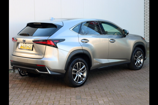 Lexus NX 300h AWD Luxury Line | Panoramadak | Premium Navi | Trekhaak