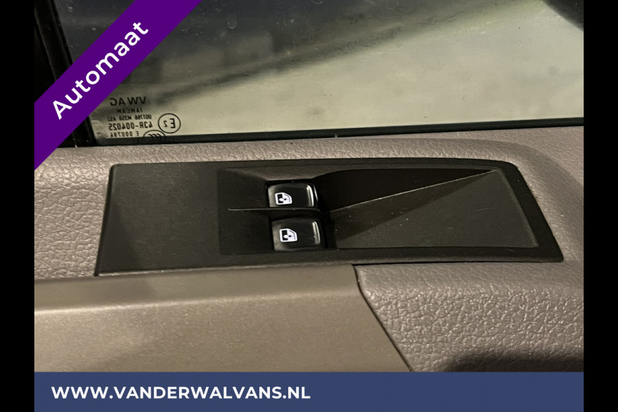 Volkswagen Crafter 2.0 TDI 177pk Automaat L3H3 L2H2 Euro6 Airco | LED | Camera | 3000kg Trekhaak | Apple Carplay | Android Auto Cruisecontrol, Parkeersensoren, Bijrijdersbank