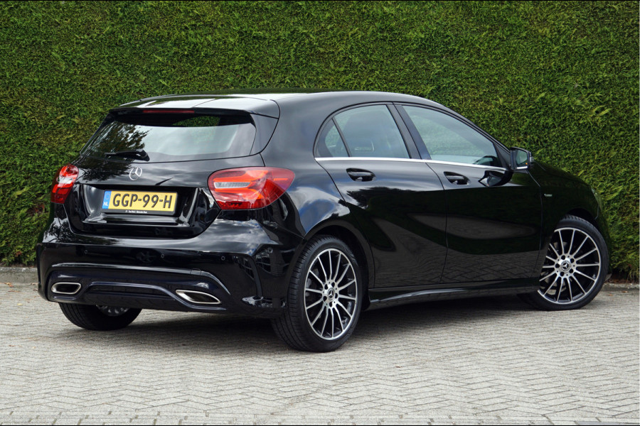 Mercedes-Benz A-Klasse A 180 AMG line | Dodehoek LED Stoelverwarming