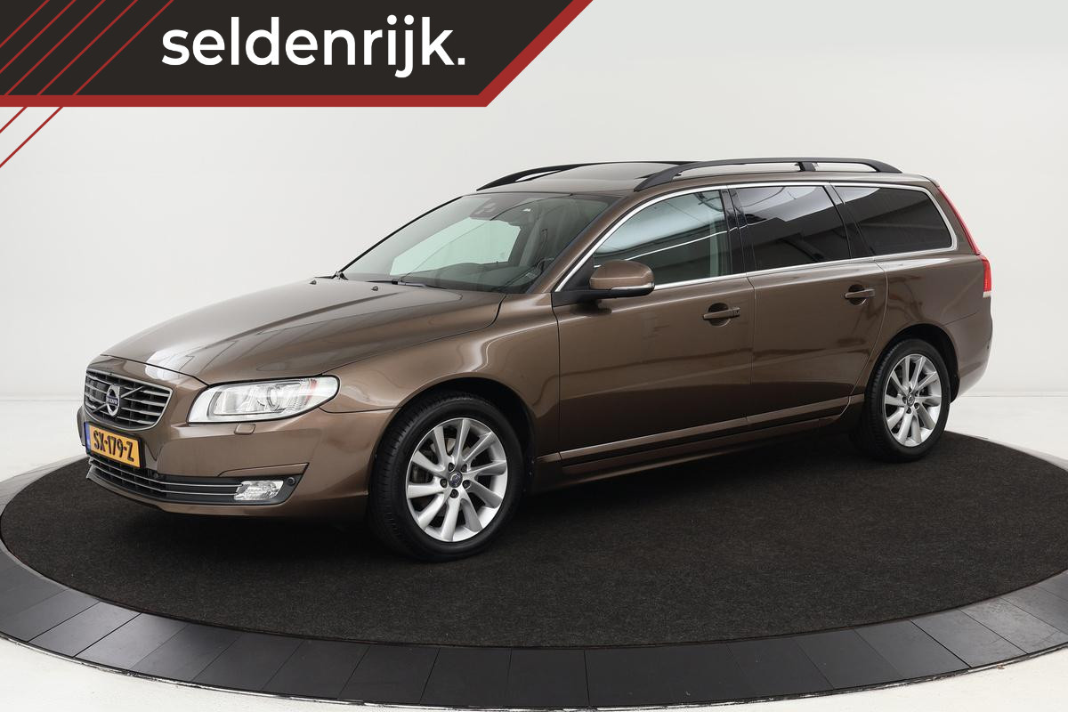 Volvo V70 2.0 T4 | Climate | Cruise | Navigatie | Leder | Stoelverwarming | Lane assist | Schuif/kantel dak | PDC | Trekhaak