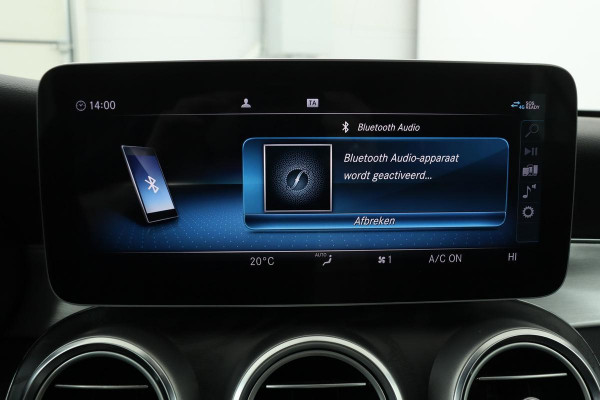 Mercedes-Benz C-Klasse 180 AMG | Carplay | Airscarf | Park Assist | Stoelverwarming | Camera | Full LED | Half leder | Bluetooth