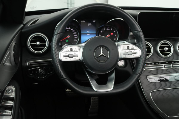 Mercedes-Benz C-Klasse 180 AMG | Carplay | Airscarf | Park Assist | Stoelverwarming | Camera | Full LED | Half leder | Bluetooth