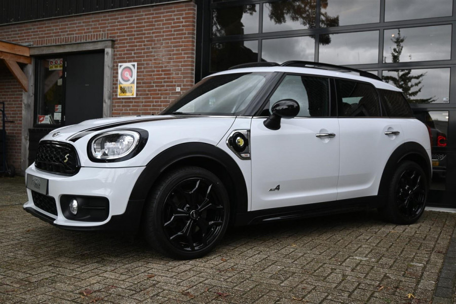 MINI Countryman 2.0 Cooper S E ALL4 BLACK Pano Leder Cruise '18