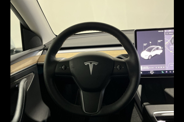 Tesla Model Y Long Range AWD 75 kWh | Autopilot | Stoelverwarming achter | Panoramadak