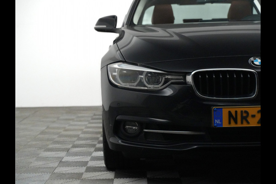 BMW 3-serie 320i Aut8 Centennial High Executive M-Sport (leer,schuifdak,navi pro,harman kardon)