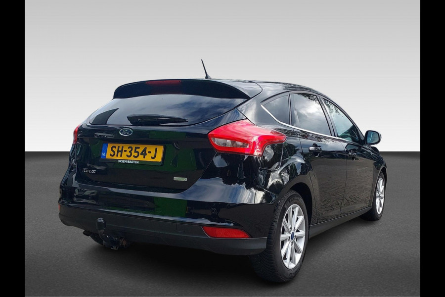 Ford Focus 1.0 Titanium Trekhaak | navigatie |