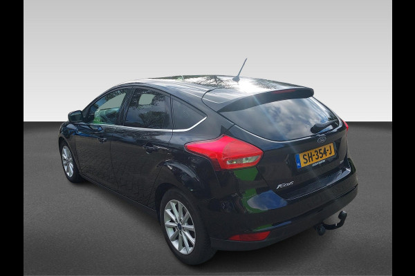 Ford Focus 1.0 Titanium Trekhaak | navigatie |