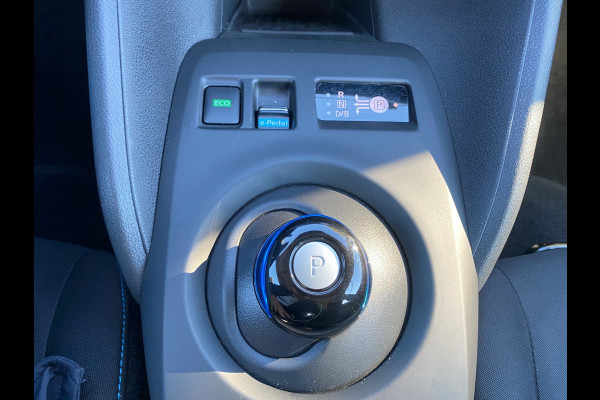 Nissan Leaf N-Connecta 40 | * 14.440 NA SUBSIDIE * | CAMERA | STOEL + STUURVERWARMING |RIJKLAARPRIJS INCL. 12 MND. BOVAGGARANTIE