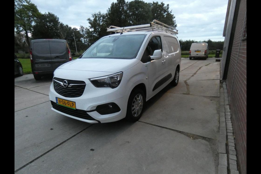 Opel Combo 1.5D L2H1 Edition* autom *navi/camera*nieuwstaat*