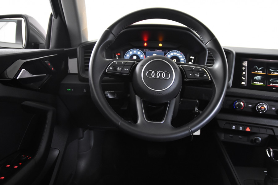 Audi A1 Sportback 25 TFSI S-Line *Carplay*Park assist*