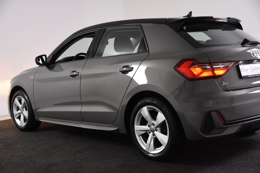 Audi A1 Sportback 25 TFSI S-Line *Carplay*Park assist*