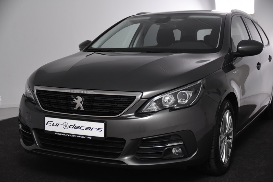 Peugeot 308 SW Style 130 *Navigatie*Park assist*DAB*