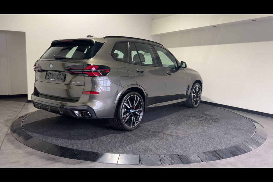 BMW X5 xDrive50e | Driving assistent pro | Skylounge panoramadak | Alle zetels verwarmbaar!