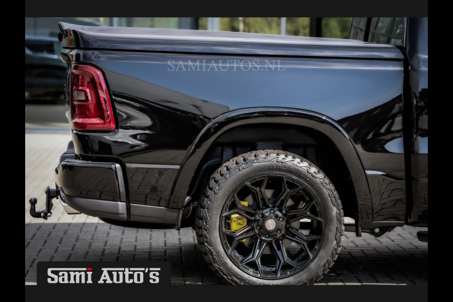 Dodge Ram PREMIUM NIGHT 2025 | BOM VOL + 14.4 INCH SCHERM BOM VOL | LUCHTVERING | HUD | HURRICAN 420PK 636 Nm TWIN TURBO | PRIJS MET LPG E DUBBELE CABINE | PICK UP | 5 PERSOONS | DC | GRIJSKENTEKEN | VOORRAAD NR 2231 - 4946