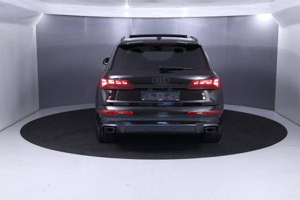 Audi Q7 60 TFSI e quattro Pro Line S-Line Competition 490 pk Tiptronic | Navigatie | Panoramadak | Elektr. trekhaak | Rondomzicht camera | Stoelverwarming v/a | | Verlengde garantie