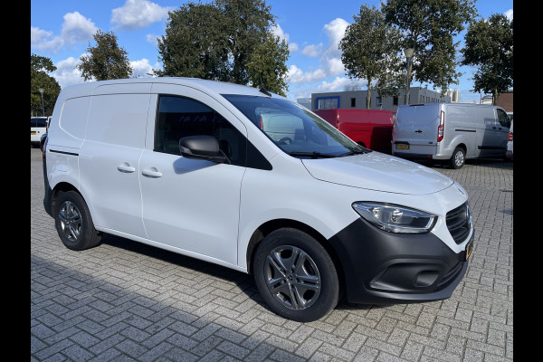 Mercedes-Benz Citan 108 CDI L1 Pro / vaste prijs rijklaar € 15.950 ex btw / lease vanaf € 292 / airco / cruise / trekhaak / apple carplay android auto / schuifdeur !