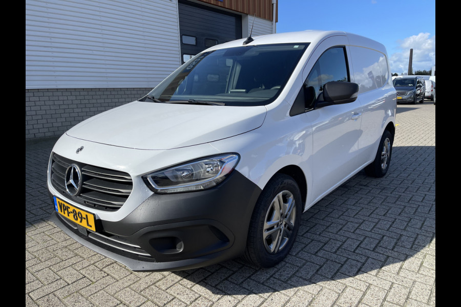 Mercedes-Benz Citan 108 CDI L1 Pro / vaste prijs rijklaar € 15.950 ex btw / lease vanaf € 292 / airco / cruise / trekhaak / apple carplay android auto / schuifdeur !