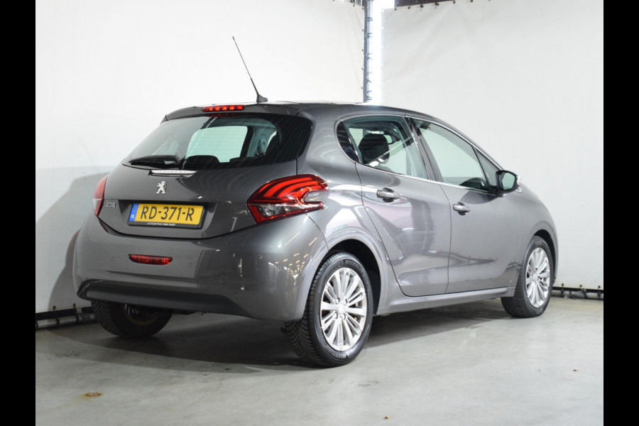 Peugeot 208 1.2 PureTech Allure PANORAMADAK | NAVIGATIE | CARPLAY | PARKEERSENSOREN | E.C.C. | 111.507km