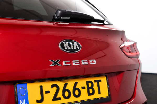 Kia Xceed 1.6 GDi PHEV DynamicPlusLine | Adapt.Cruise | Stoel + Stuurverwarming | Camera | PDC | NAV + App.Connect | DAB | Auto.Airco | Afn.Trekhaak | LM 18" |