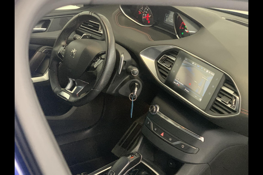 Peugeot 308 1.2 PureTech GT-Line | Automaat | Navigatie | Parkeersensoren voor en achter | Apple Carplay/Android Auto |