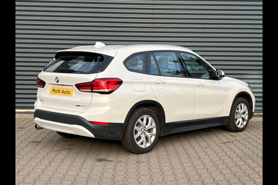 BMW X1 xDrive25e Plug in Hybrid | PHEV | Panodak | Camera | Carplay | Head-up Display | Led | Stoelverwarming |