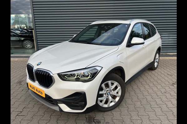 BMW X1 xDrive25e Plug in Hybrid | PHEV | Panodak | Camera | Carplay | Head-up Display | Led | Stoelverwarming |