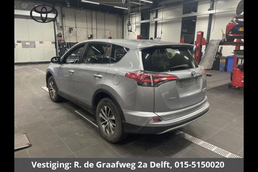 Toyota RAV4 2.5 Hybrid AWD Dynamic | Navigatie | 1650KG trekgewicht | Dealer onderhouden