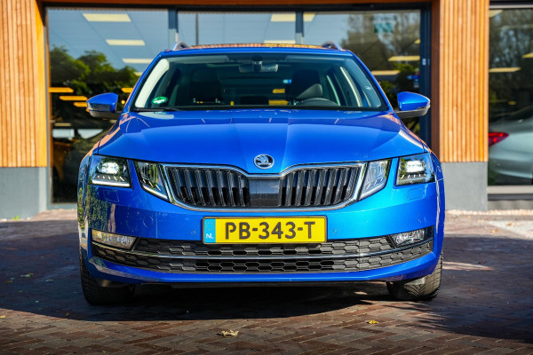 Škoda Octavia Combi 1.4 TSI Greentech Style Business Panodak Leer Alcantara DAB+ Camera Navi Trekhaak Stoelverw.