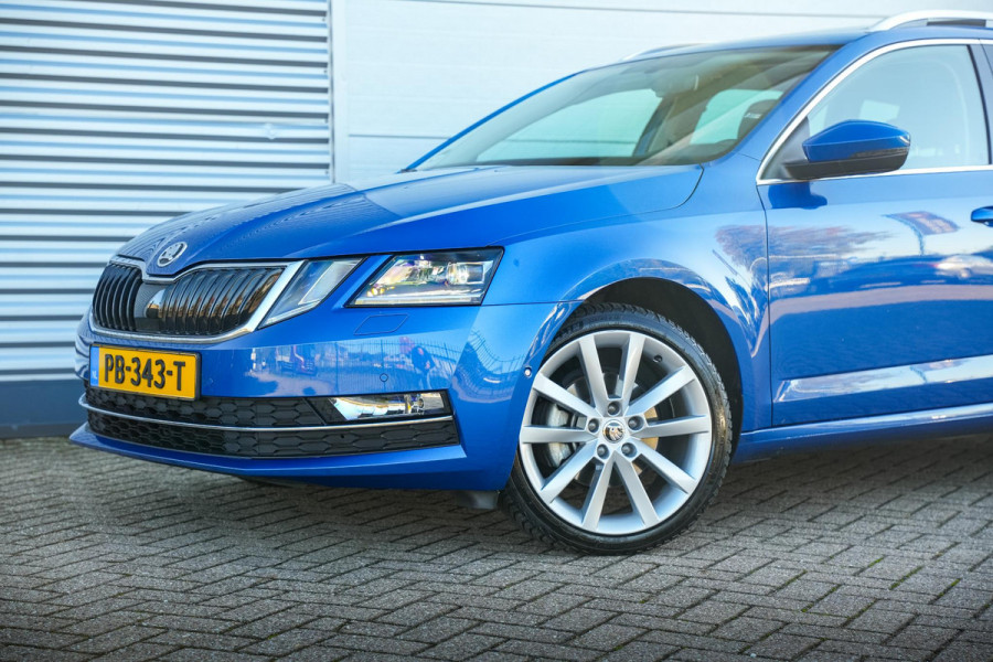 Škoda Octavia Combi 1.4 TSI Greentech Style Business Panodak Leer Alcantara DAB+ Camera Navi Trekhaak Stoelverw.