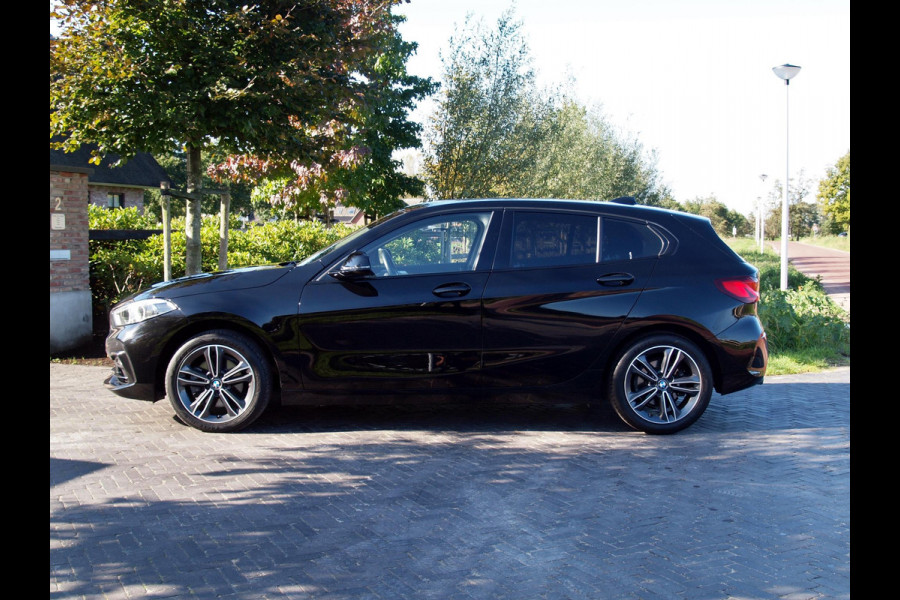 BMW 1-serie 118i Executive Edition | Harman Kardon | Apple Carplay | Cruise Control | LED |