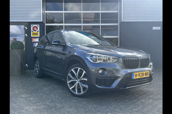 BMW X1 xDrive20i M Sport, Automaat, Trekhaak, Head up display,