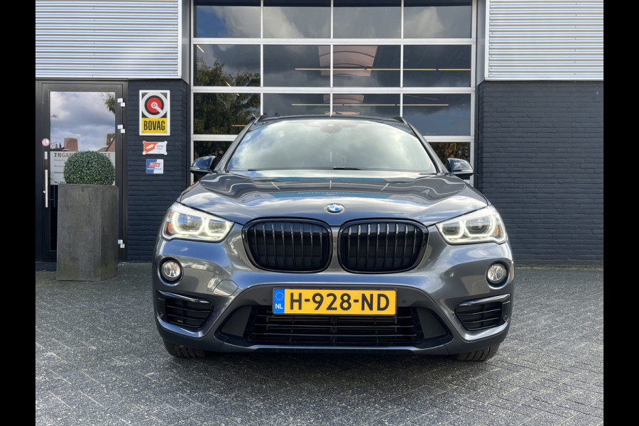 BMW X1 xDrive20i M Sport, Automaat, Trekhaak, Head up display,