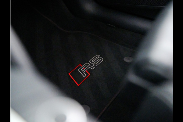 Audi RS3 Sportback 2.5 TFSI 550pk quattro (carbon intake,schaalstoelen,dealer-onderhouden)