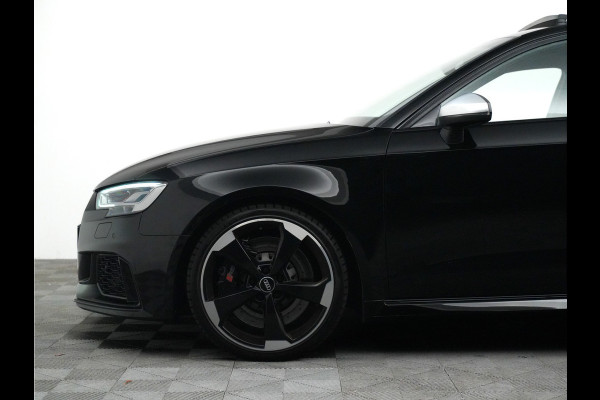 Audi RS3 Sportback 2.5 TFSI 550pk quattro (carbon intake,schaalstoelen,dealer-onderhouden)