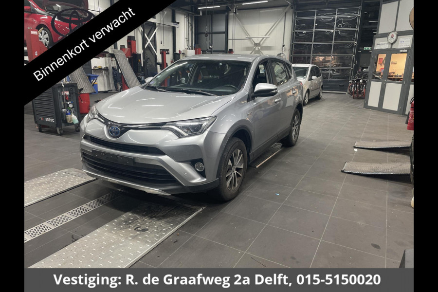 Toyota RAV4 2.5 Hybrid AWD Dynamic | Navigatie | 1650KG trekgewicht | Dealer onderhouden