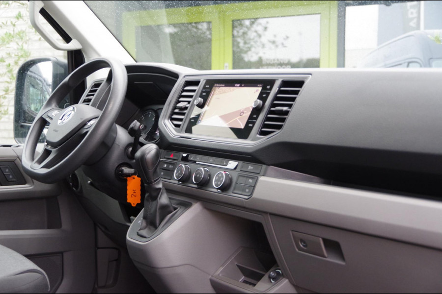 Volkswagen Crafter 35 2.0 TDI L3H3 3-ZITS, 177PK AUT. LED, TREKHAAK, CAMERA, NAVI, ACC, STOELVERWARMING, APPLE CARPLAY, PDC, NAP