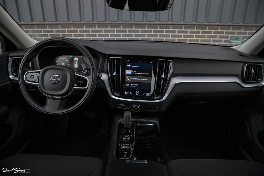 Volvo V60 2.0 T6 Recharge AWD Inscription Expression | Adaptieve cruise | Head-up | Apple carplay | Navigatie | |