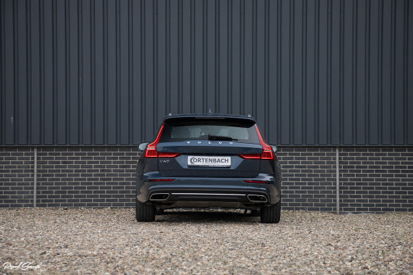 Volvo V60 2.0 T6 Recharge AWD Inscription Expression | Adaptieve cruise | Head-up | Apple carplay | Navigatie | |