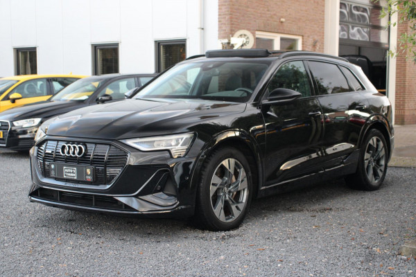 Audi e-tron 50 Quattro Launch Black Edition S-Line Adaptive Pano Luchtvering 20''